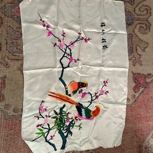 Chinese silk embroidery
